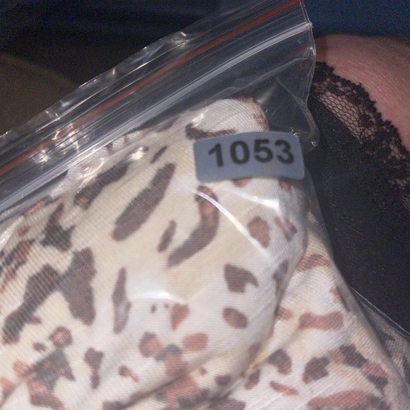 🌹NWT/ MAURICES BEAUTIFUL TOP - Picture 5 of 5